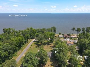 35 Riverview Rd, Montross, VA 22520