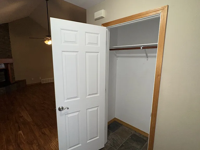 3003 Oliver St — Photo 21