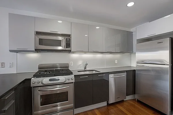 Sold by Compass | media 19