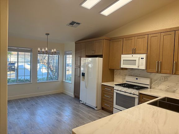 3rd image of 2019 Beatty Way