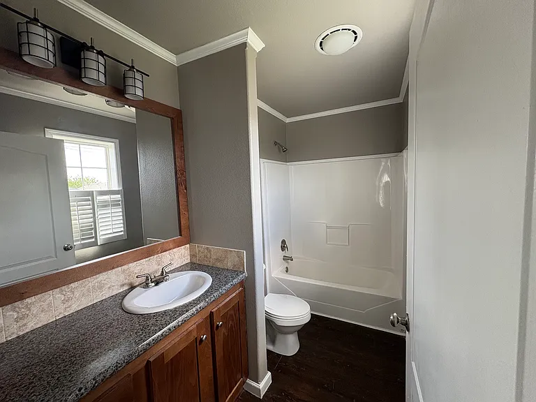 3501 SE 21st Ave #300 — Photo 8