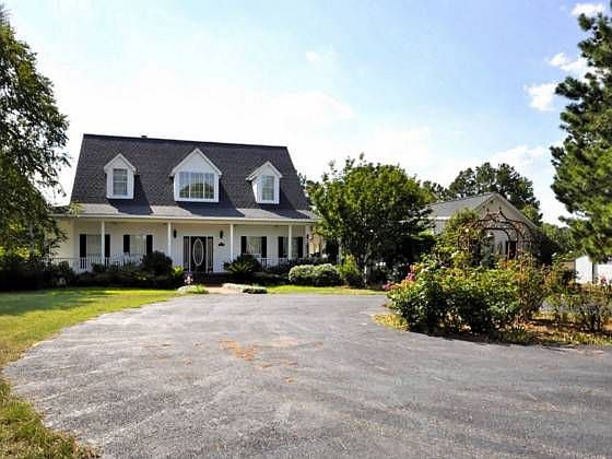 1st image of 607 Twin Lakes Pvt Dr
