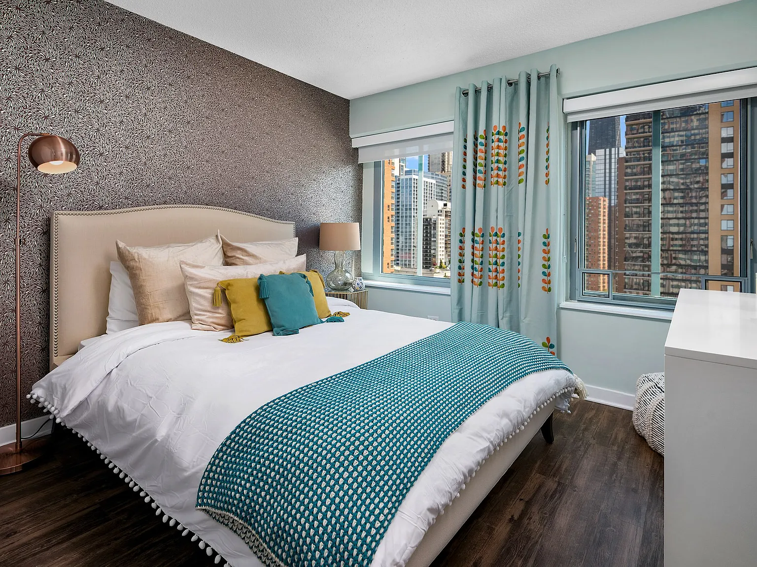 Chestnut Tower Apartments — Photo 3