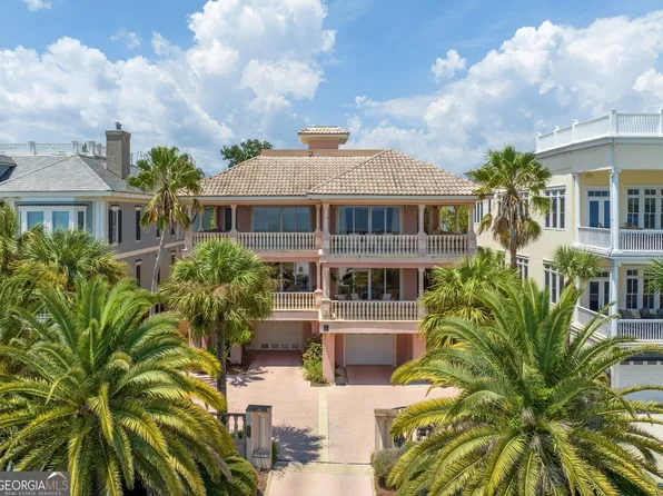 907 Beachview Dr, Saint Simons Island, GA 31522