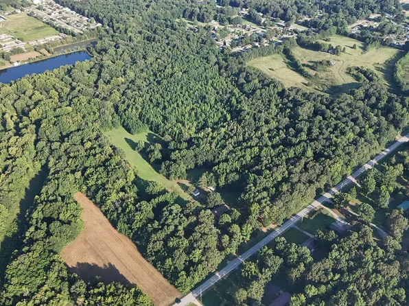 N Rockingchair Rd, Paragould, AR 72450