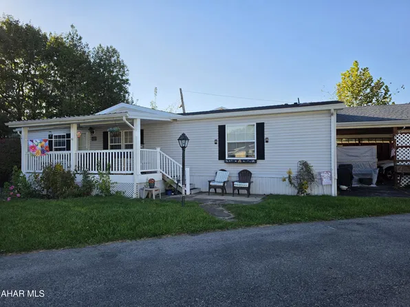 130 Brookwood Dr, Altoona, PA 16601