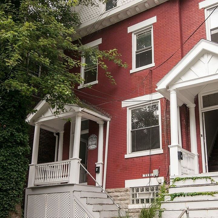 1st image of 2411 W Clifton Ave #01