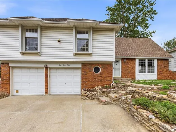 3712 E 104th St, Kansas City, MO 64137