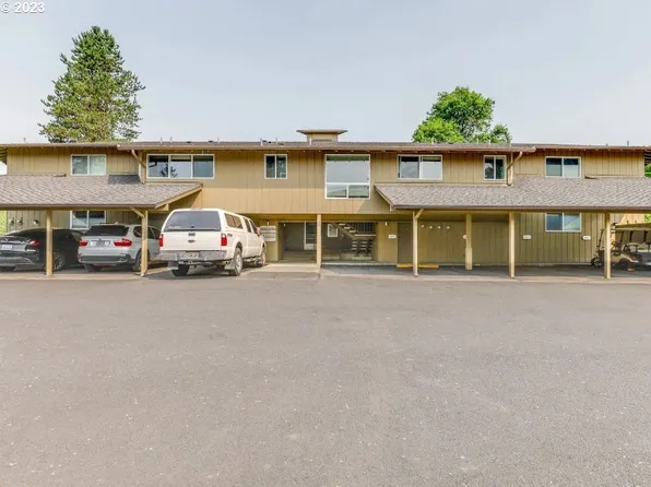 68627 E Fairway Estates Rd, Welches, OR 97067