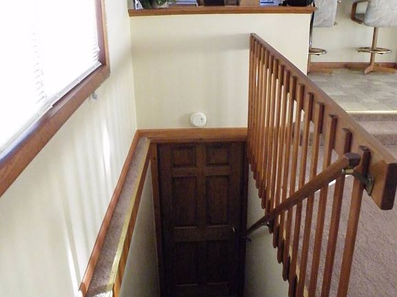 4th image of 818 Pheasant Run
