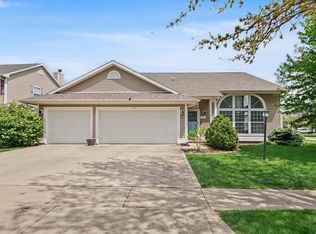 1206 Cobblefield Rd, Champaign, IL 61822