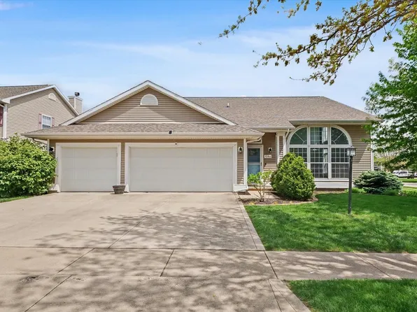 1206 Cobblefield Rd, Champaign, IL 61822