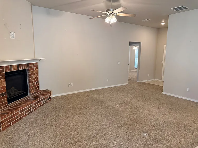 6500 Ranch Ave — Photo 4