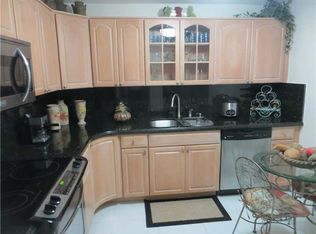 3113 S Ocean Dr APT 207, Hallandale Beach, FL 33009