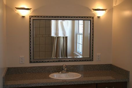 New bath - large counter