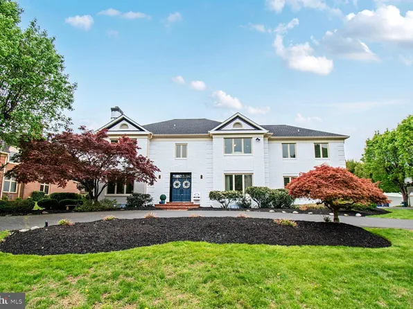 10724 Stapleford Hall Dr, Rockville, MD 20854