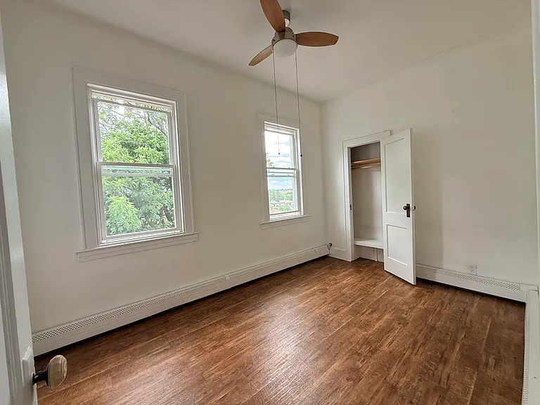 182 Farnham Ave #2 — Photo 12