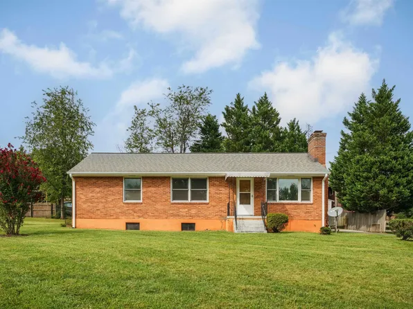 5669 Wayland Dr, Crozet, VA 22932