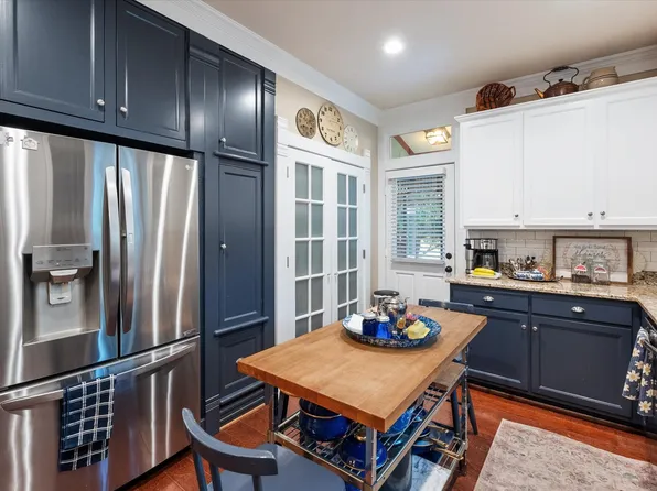 918 S Brazos St, Weatherford, TX 76086