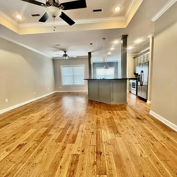215 Savannah Dr — Photo 5