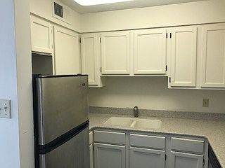 2nd image of 109 N Main St APT 1110