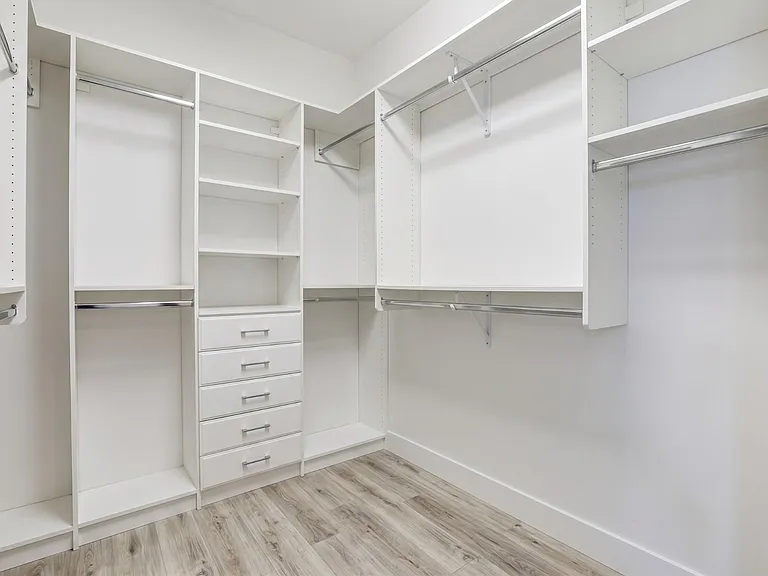 11937 Portobella Dr — Photo 10