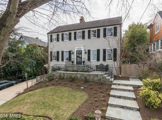 6003 Grove Dr, Alexandria, VA 22307