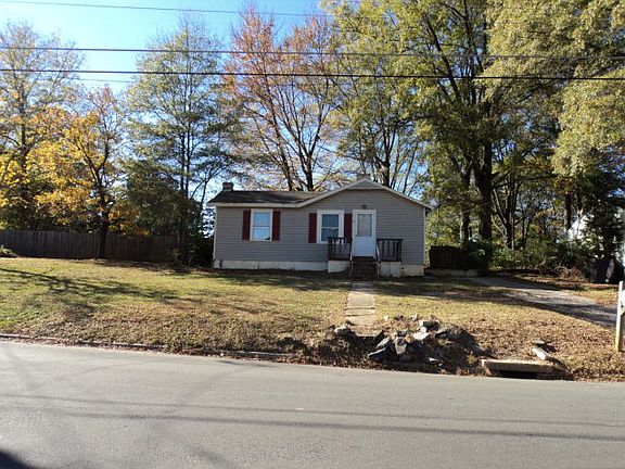 3rd image of 1701 Courtland Ave