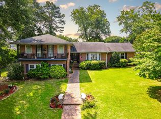 8636 Lake Forrest Dr, Douglasville, GA 30134