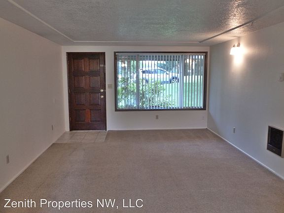 3rd image of 5711 NE 119th St