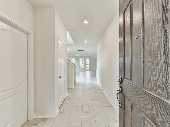 3rd image of 20301 Brookwoood Forest Dr