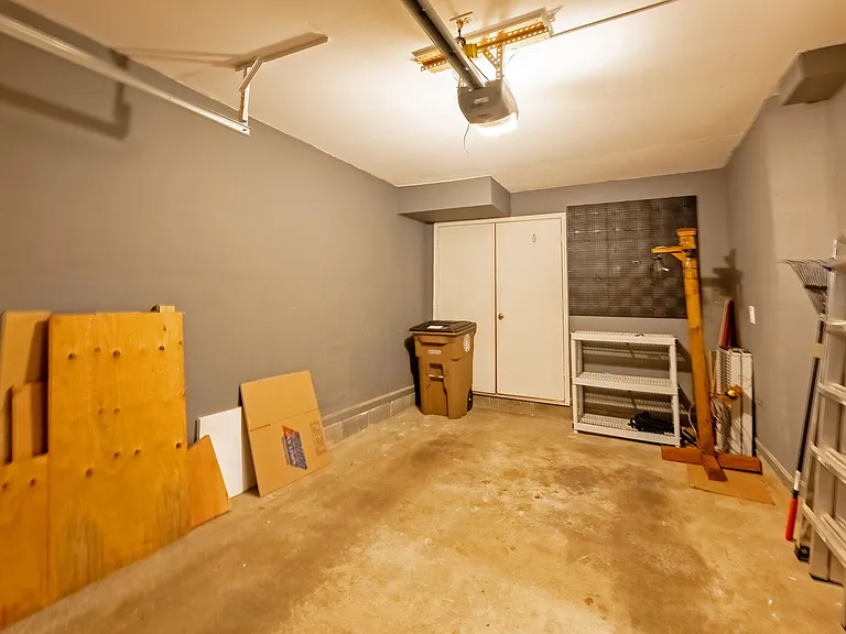 215 Lynn Manor Dr — Photo 47
