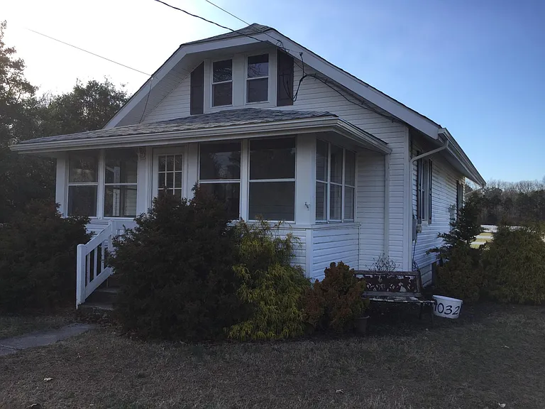 1032 Washington Ave — Photo 10