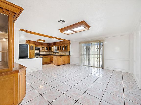Spacious dining area!