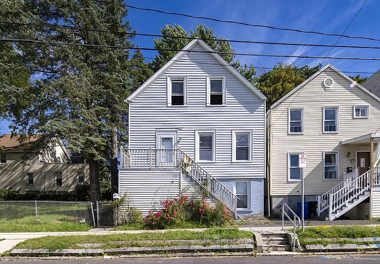1130 1st St — Photo 23