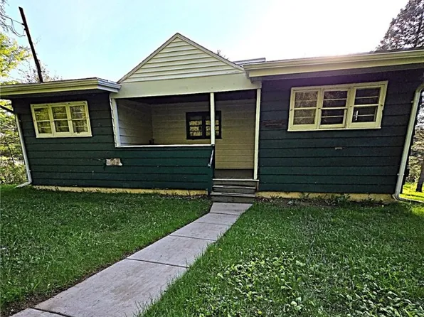 4625 Cleveland Rd, Syracuse, NY 13215