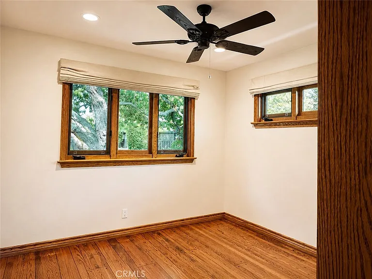 4720 Hayman Ave — Photo 34
