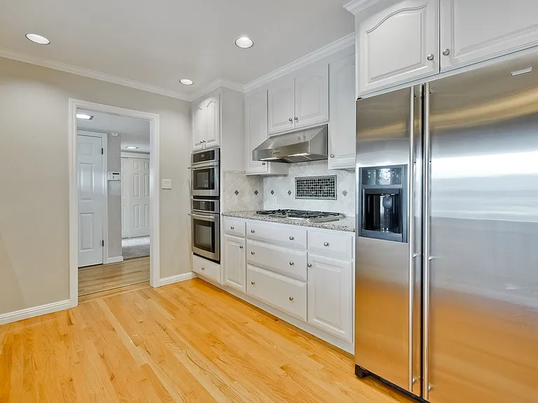 1593 Koch Ln — Photo 5