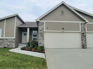 5708 N 181st Ave, Elkhorn, NE 68022