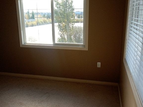 3rd image of 105 W Haven Dr