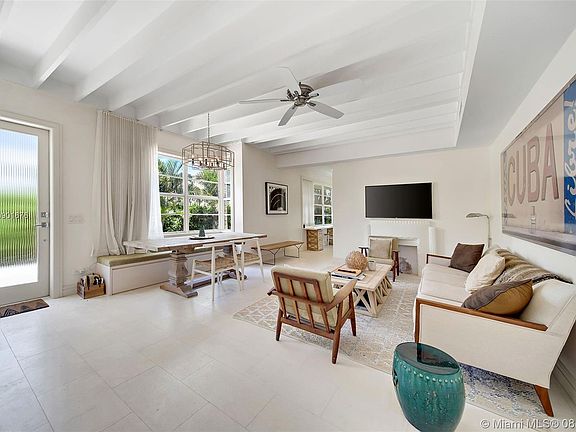 3rd image of 501 12th St APT 1