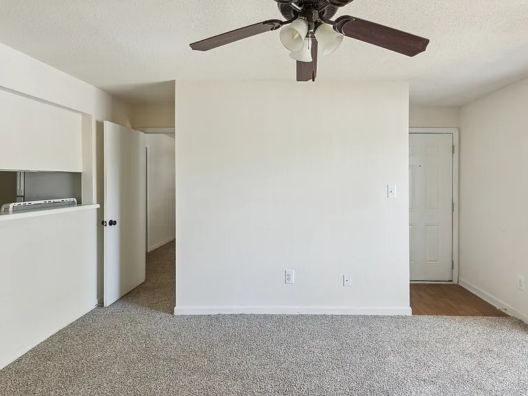 Overlook Apartments — Photo 38