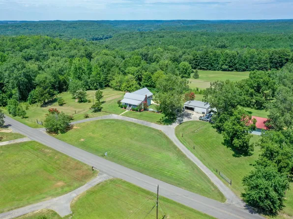 939 Buddy Vines Camp Rd, Bessemer, AL 35023