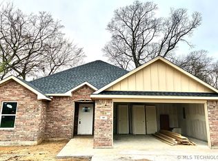 107 W Jones St, Calera, OK 74730