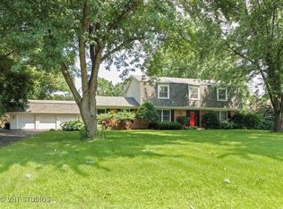 28W336 Timber Ln, West Chicago, IL 60185