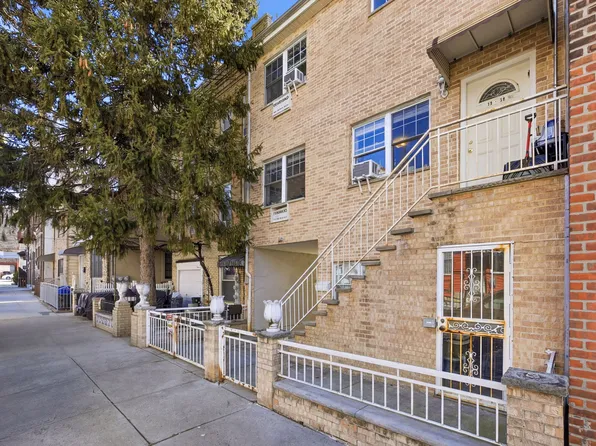 23-19 32nd Street image 1 of 22