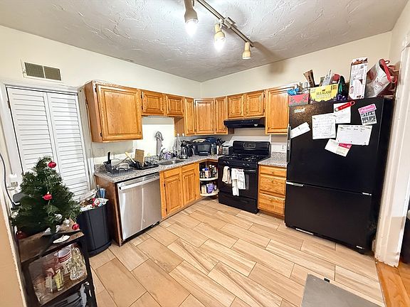 2nd image of 880 Huntington Ave #6