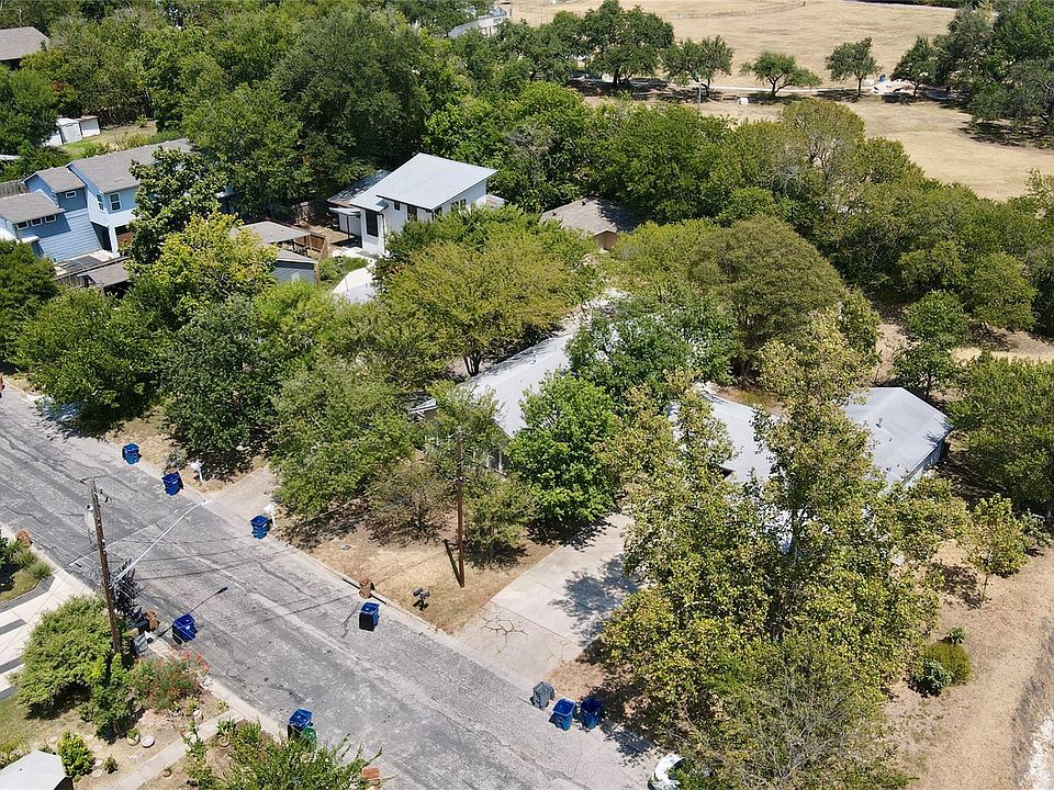 1st image of 404 Swanee Dr