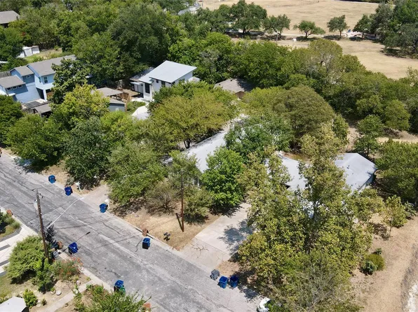 400 Swanee Dr, Austin, TX 78752