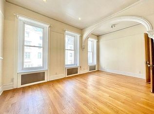 122 E 64th St APT 3F, New York, NY 10065